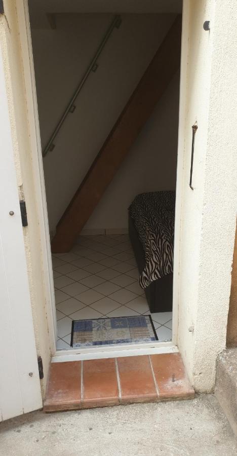 Jolie Petite Maison De Village Marseilles Exterior foto
